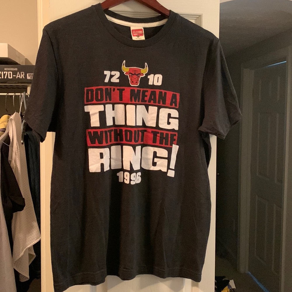 Homage Chicago Bulls 1996 tee size medium EUC